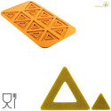 Stampo Triangolo 2.0 per 12 impronte in Silicone giallo da Silikomart Linea Naturae
