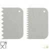 Set 2 Tarocchi dentellati o spatole dentellate o raschia multiuso in plastica bianca da Decora Set 2 Tarocchi dentellati o spatole dentellate o raschia multiuso in plastica bianca da Decora