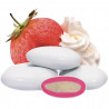 Two Milk Panna e Fragola confetti bianchi Maxtris da 1kg con doppio cioccolato Two Milk Panna e Fragola confetti bianchi Maxtris da 1kg con doppio cioccolato