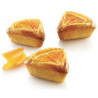 Tortine triangolari all’arancia realizzate con lo stampo Air Plus 21 Triangle Silikomart