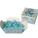 Dolce Arrivo Maxtris Mix Frutta Celeste, in vassoio da 500 g. Ciocomandorla celesti, incartati singolarmente.