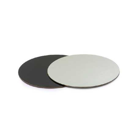 Disco sotto-torta tondo accoppiato nero e argentato, in cartone sottile e rigido diametro da 24 cm, altezza 3 mm Disco sotto-torta tondo accoppiato nero e argentato, in cartone sottile e rigido diametro da 24 cm, altezza 3 mm