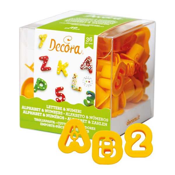 Set 36 tagliapasta lettere e numeri piccoli in plastica da Decora