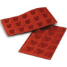 Stampo mini dessert piramidi 3,6x3,6 x h 2,2 cm o Mini Dessert Pyramids in silicone, SF008 da Silikomart