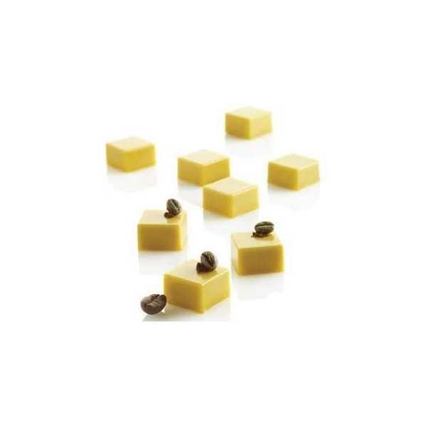 Stampo micro Square o Micro Cubetti, da 21 mm ed altezza 13 mm in silicone bianco di Silikomart