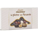 Confetti Maxtris Le Pietre del Vesuvio da 1 Kg: confetti ciocomandorla colorati con cioccolato fondente e bianco