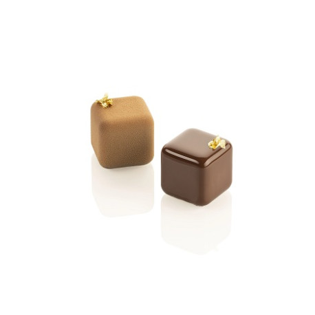 Cubo 3D 85 Silikomart: stampo 12 cubi tridimensionali da 4,5 cm Cubo 3D 85 Silikomart: stampo 12 cubi tridimensionali da 4,5 cm