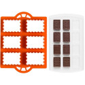 Set CiocCookies Classic Decora: un tagliapasta in plastica per le gallette e uno stampo per piastre di cioccolato
