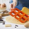 Set CiocCookies Classic Decora: un tagliapasta in plastica per le gallette e uno stampo per piastre di cioccolato Set CiocCookies Classic Decora: un tagliapasta in plastica per le gallette e uno stampo per piastre di cioccolato