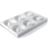 Set 6 stampi savarin Tortaflex Silikomart 6 ciambelle ø18 x h 5 cm in silicone bianco su vassoio 60x40 cm