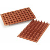 Micro Coni Silikomart: stampo in silicone color terracotta per 66 coni mignon di diametro 1,8 x h 3 cm Micro Coni Silikomart: stampo in silicone color terracotta per 66 coni mignon di diametro 1,8 x h 3 cm