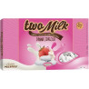 Two Milk Panna e Fragola confetti bianchi Maxtris da 1kg con doppio cioccolato Two Milk Panna e Fragola confetti bianchi Maxtris da 1kg con doppio cioccolato