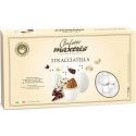 Maxtris Stracciatella 1 Kg: confetti bianchi con mandorla tostata avvolta con cioccolato bianco al gusto di stracciatella