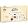 Maxtris Stracciatella 1 Kg: confetti bianchi con mandorla tostata avvolta con cioccolato bianco al gusto di stracciatella Maxtris Stracciatella 1 Kg: confetti bianchi con mandorla tostata avvolta con cioccolato bianco al gusto di stracciatella
