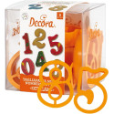 Numeri grandi 5 o 7 cm set 9 tagliapasta in plastica da Decora