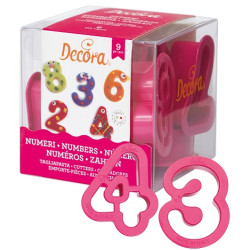 Set 9 tagliapasta numeri grandi 5,2xh2,2 cm in plastica da Decora