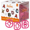 Alfabeto set 27 tagliapasta lettere grandi 5,2xh2,2 cm in plastica da Decora