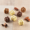 Stampo Cioccolatini Cubetti Tridimensionali di Sfere o Choco Game 3D in silicone marrone da Silikomart Stampo Cioccolatini Cubetti Tridimensionali di Sfere o Choco Game 3D in silicone marrone da Silikomart
