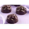 Rose: stampo in silicone per 15 cioccolatini rose di diametro 2,8 cm ed altezza 1,8 cm da Silikomart Rose: stampo in silicone per 15 cioccolatini rose di diametro 2,8 cm ed altezza 1,8 cm da Silikomart