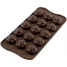 Rose: stampo in silicone per 15 cioccolatini rose di diametro 2,8 cm ed altezza 1,8 cm da Silikomart Rose: stampo in silicone per 15 cioccolatini rose di diametro 2,8 cm ed altezza 1,8 cm da Silikomart