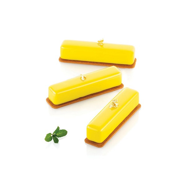 Kit Stripe Eclair 95 Silikomart: stampo in silicone bianco per 8 strisce eclair da 130x28xh8 mm con cutter in plastica