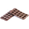 Fleury Silikomart Scg08: stampo silicone cioccolatini 15 fiori portafortuna di cioccolato ø30xh18,5 mm Fleury Silikomart Scg08: stampo silicone cioccolatini 15 fiori portafortuna di cioccolato ø30xh18,5 mm