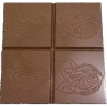 Tavoletta quadrata 35 g cabossa satinata stampo policarbonato 6 tavolette cioccolato 6,5x6,5xh0,75 cm Tavoletta quadrata 35 g cabossa satinata stampo policarbonato 6 tavolette cioccolato 6,5x6,5xh0,75 cm