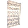 Stampo in policarbonato per 24 cioccolatini goccia tridimensionale di ø23xh32 mm 8 g Stampo in policarbonato per 24 cioccolatini goccia tridimensionale di ø23xh32 mm 8 g