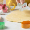 Tagliapasta fantasie di pasqua Decora set 5 cutter in metallo colorato Tagliapasta fantasie di pasqua Decora set 5 cutter in metallo colorato