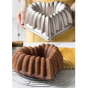 Beatrice Decora: stampo in alluminio pressofuso per torte a cuore di dimensioni 28x27xh10 cm