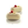 Pillow 80 Silikomart: stampo in silicone bianco con cutter per monoporzioni a forma di pillole Pillow 80 Silikomart: stampo in silicone bianco con cutter per monoporzioni a forma di pillole
