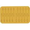 Coperto, linea Naturae, Silikomart: stampo in silicone giallo di 20 tra cucchiai e forchette Coperto, linea Naturae, Silikomart: stampo in silicone giallo di 20 tra cucchiai e forchette