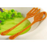 Coperto, linea Naturae, Silikomart: stampo in silicone giallo di 20 tra cucchiai e forchette Coperto, linea Naturae, Silikomart: stampo in silicone giallo di 20 tra cucchiai e forchette