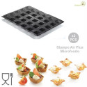 Air Plus 20 Square 30x40 da Silikomart: set 2 stampi microforati in silicone e fibra di vetro 60 impronte 3,5x3,5xh1,6 cm