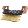 Voila' Cookie Leaves Silikomart: tagliapasta e stampo in T-Plus+ a forma di foglie da 24x15xh2 cm