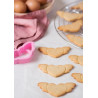 Tagliapasta Love da Decora: set 2 tagliapasta in plastica cuore con ali e cuore con freccia Tagliapasta Love da Decora: set 2 tagliapasta in plastica cuore con ali e cuore con freccia