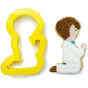 Tagliapasta comunione bimbo Decora: sagoma in plastica a forma di bambino 9x5xh2,2 cm Tagliapasta comunione bimbo Decora: sagoma in plastica a forma di bambino 9x5xh2,2 cm