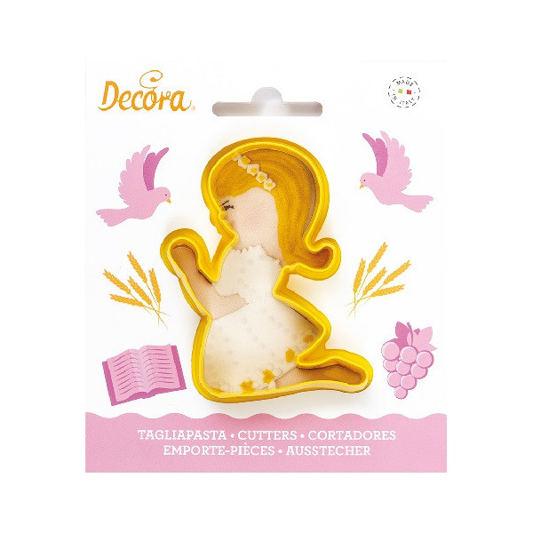 Tagliapasta comunione bimba Decora: sagoma in plastica a forma di bambina 9x5xh2,2 cm