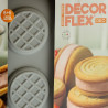 Duo Tondo Decora: coppia di stampi silicone con 6 dischi ø6,5xh2,3 cm ideali per biscotto gelato Duo Tondo Decora: coppia di stampi silicone con 6 dischi ø6,5xh2,3 cm ideali per biscotto gelato
