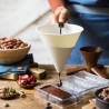 Imbuto dosatore con base Decora ø13xh12,5 cm: colino per dosare creme e cioccolato