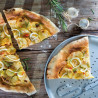 Teglia forata per pizza e focaccia di ø28 o ø32 cm ed h1,8 cm in acciaio antiaderente da Decora Teglia forata per pizza e focaccia di ø28 o ø32 cm ed h1,8 cm in acciaio antiaderente da Decora