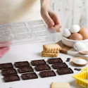 Set CiocCookies Pasqua: tagliapasta in plastica per gallette e Stampo Termoformato per placchette di Cioccolato da Decora