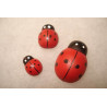 Coccinelle in legno adesive cm 4x3 pz 4 Coccinelle in legno adesive cm 4x3 pz 4