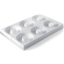 Set 6 stampi savarin Tortaflex Silikomart 6 ciambelle ø18 x h 5 cm in silicone bianco su vassoio 60x40 cm