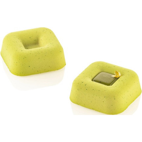 Square Savarin Silikomart: stampo 28 cavità quadrate lato 68 mm h26 mm su teglia di silicone nero 60 x 40 cm