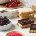 Tagliapasta CiocCookies Natale Decora: tagliapasta in plastica per gallette e stampo termoformato placchette cioccolato