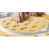 Griglia tagliapasta classica per pastiera Decora stampo in plastica per decoro top ø30 cm Griglia tagliapasta classica per pastiera Decora stampo in plastica per decoro top ø30 cm
