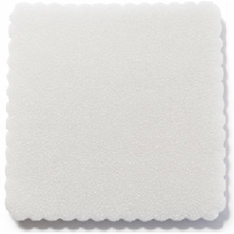 Velo Fata in Tulle Orlato Quadrato Crema a Pois puntinato in confezione da 50 veli da 24x24 cm Velo Fata in Tulle Orlato Quadrato Crema a Pois puntinato in confezione da 50 veli da 24x24 cm
