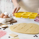 Set CiocCookies Pasqua: tagliapasta in plastica per gallette e Stampo Termoformato per placchette di Cioccolato da Decora